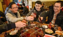 爆料火锅视频的作者叫什么,揭秘爆料火锅视频作者之谜