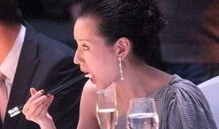 吃瓜明星夫妇视频下载免费观看,明星夫妇甜蜜视频免费下载，独家放送等你来观