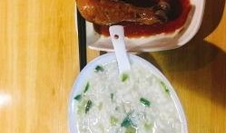 老太婆粥摊爆料视频播放